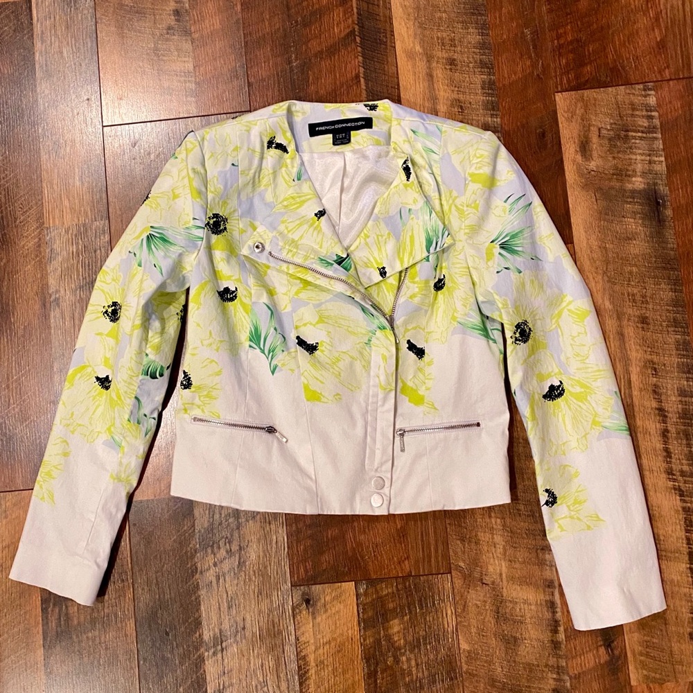 FRENCH CONNECTION Floral Asymmetrical Zip Jacket - Picture 5 of 7